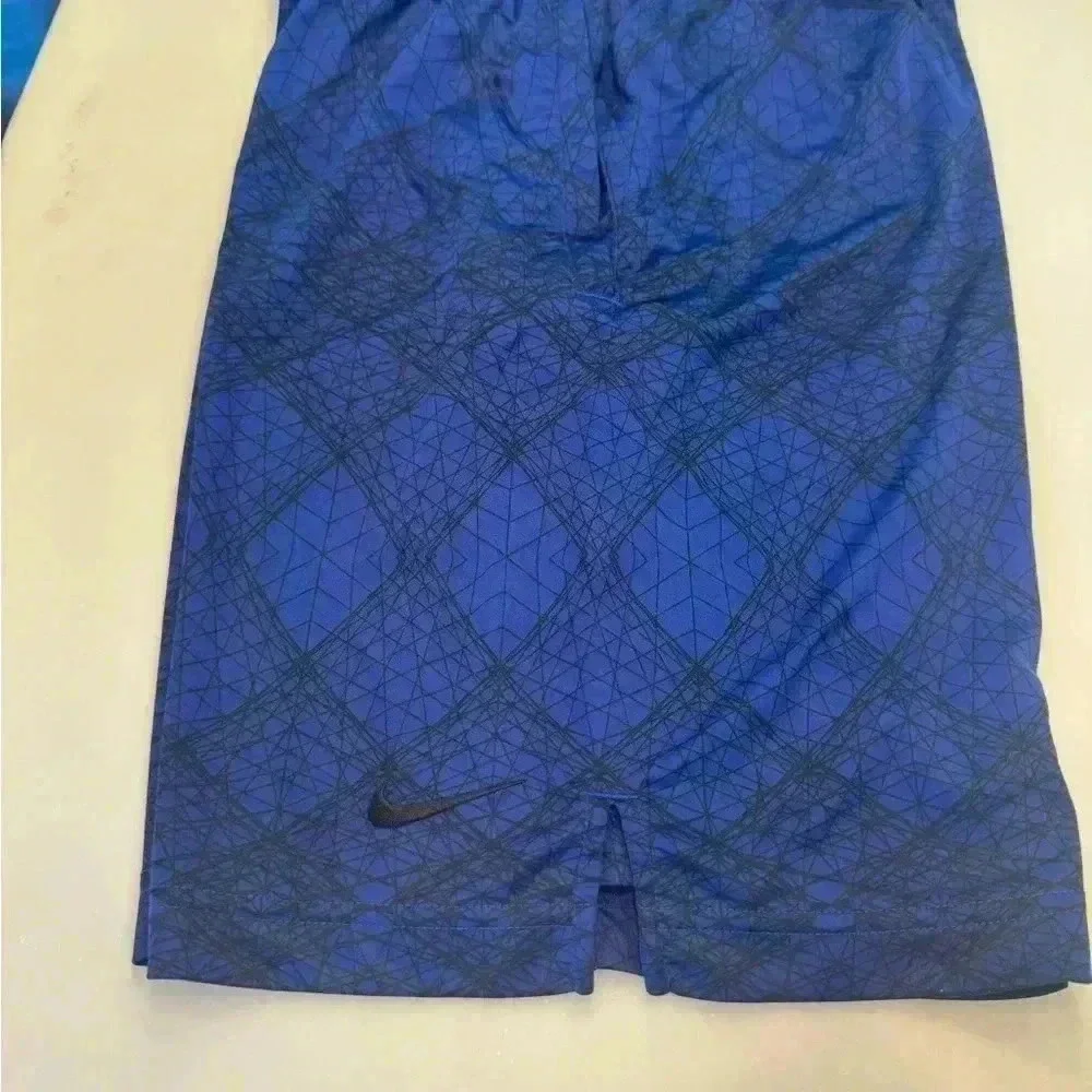 Nike Dri fit mens size small royal blue & black shorts